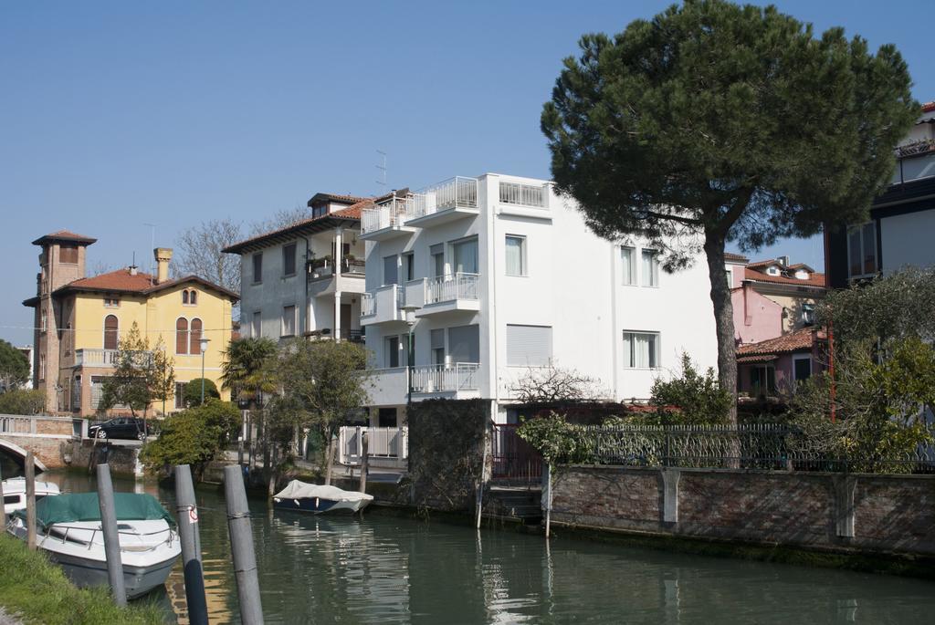Villa Venice Movie Venedig-Lido Exteriör bild